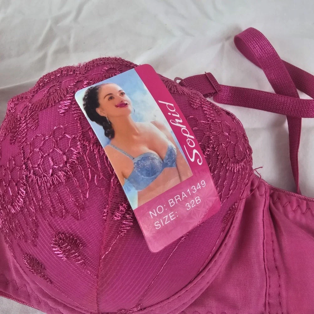 Sophid NWT Womens Lace Padded Bra Size 32B Hot Pink